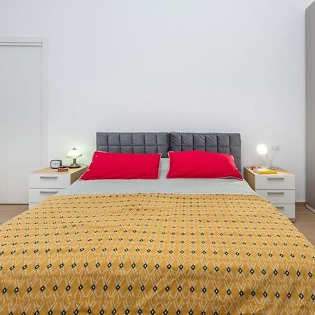 Liberty House, In Stile Retro! Apartment Milan Bagian luar foto