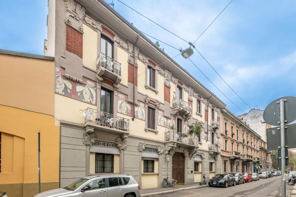 Liberty House, In Stile Retro! Apartment Milan Bagian luar foto