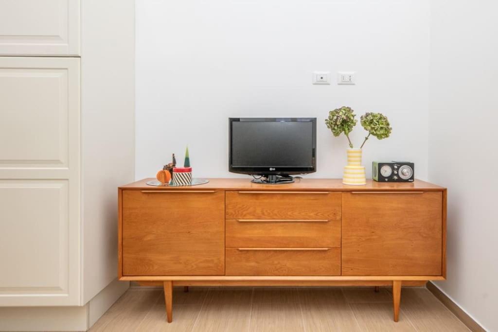 Liberty House, In Stile Retro! Apartment Milan Bagian luar foto