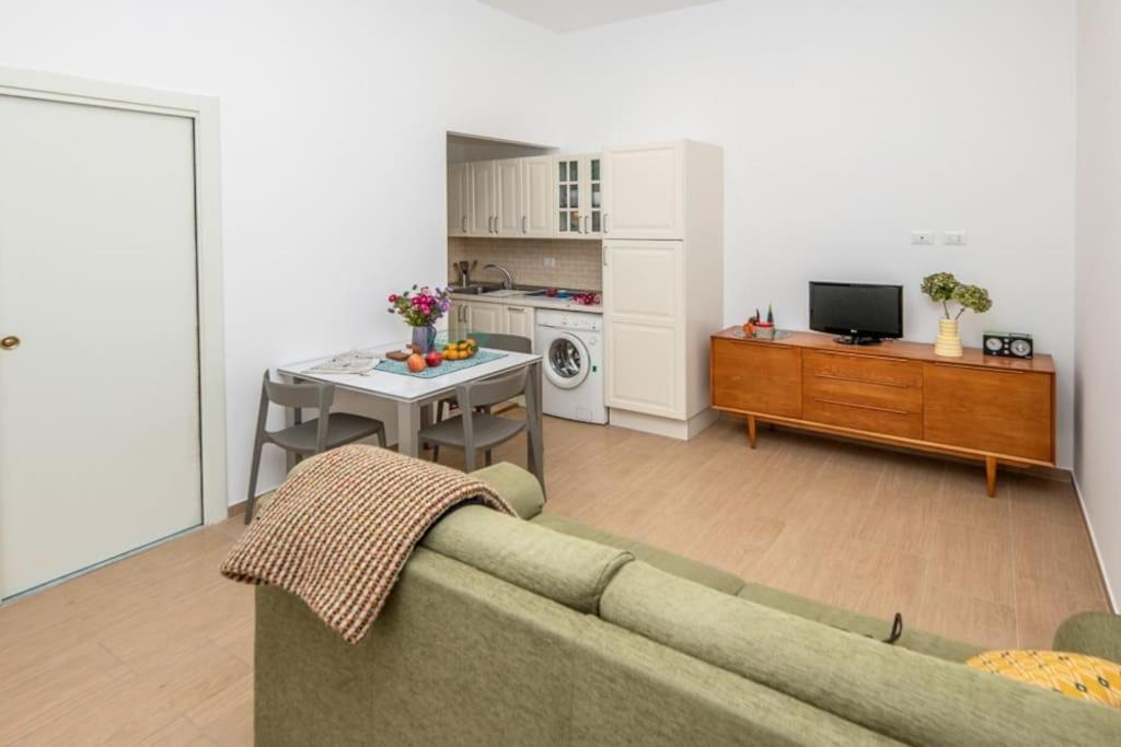 Liberty House, In Stile Retro! Apartment Milan Bagian luar foto