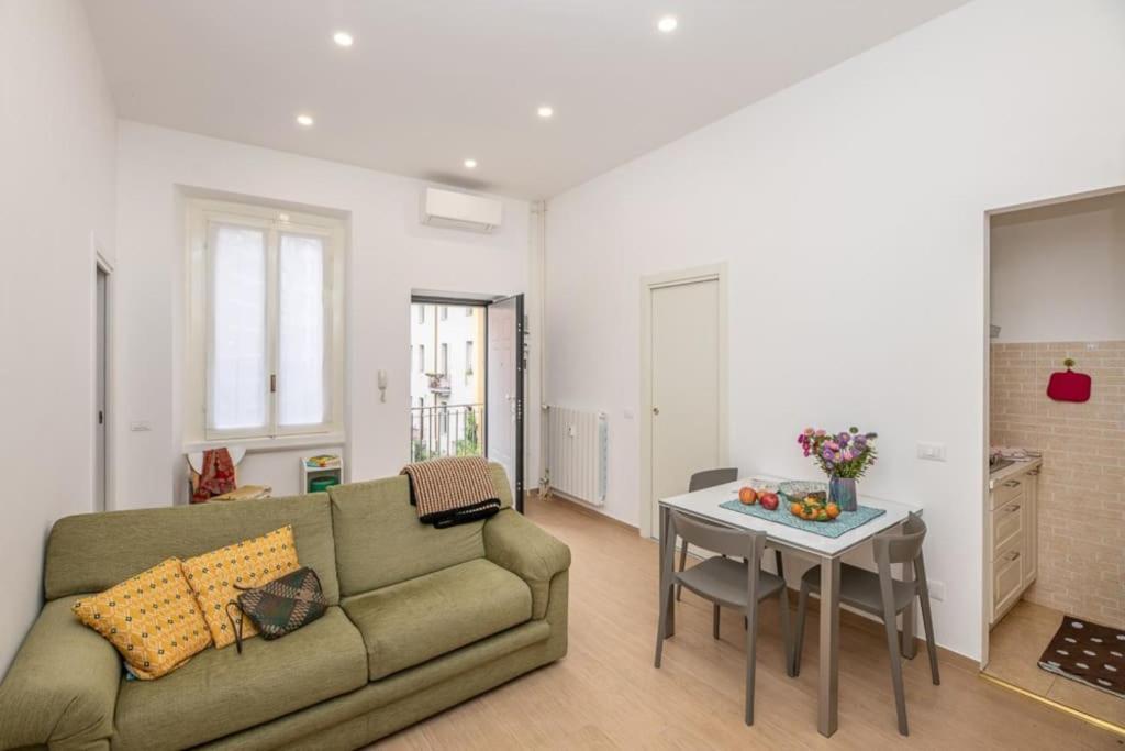 Liberty House, In Stile Retro! Apartment Milan Bagian luar foto