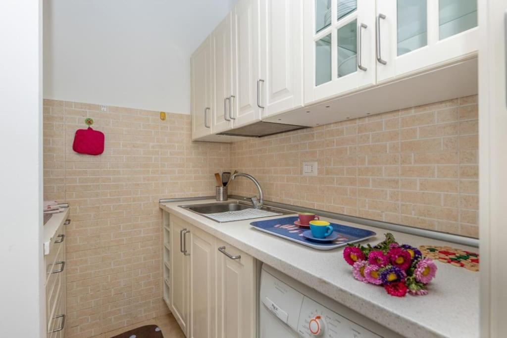 Liberty House, In Stile Retro! Apartment Milan Bagian luar foto